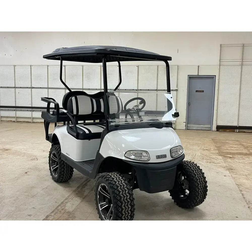 2017 E-z-go Rxv Electric Kryptex Golf Carts