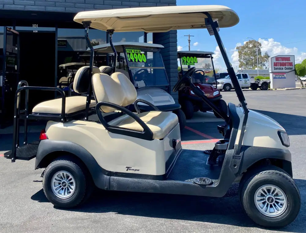 2019 CLUB CAR TEMPO 4 PASSENGER ELECTRIC GOLF CART IN BEIGE