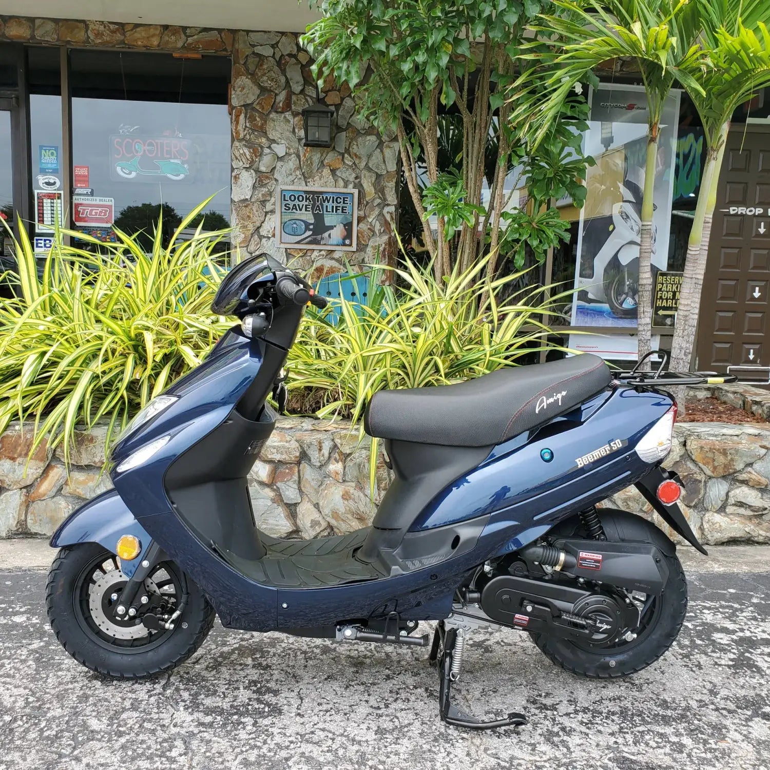 Amigo Beemer 49cc Scooter Fully Assembled