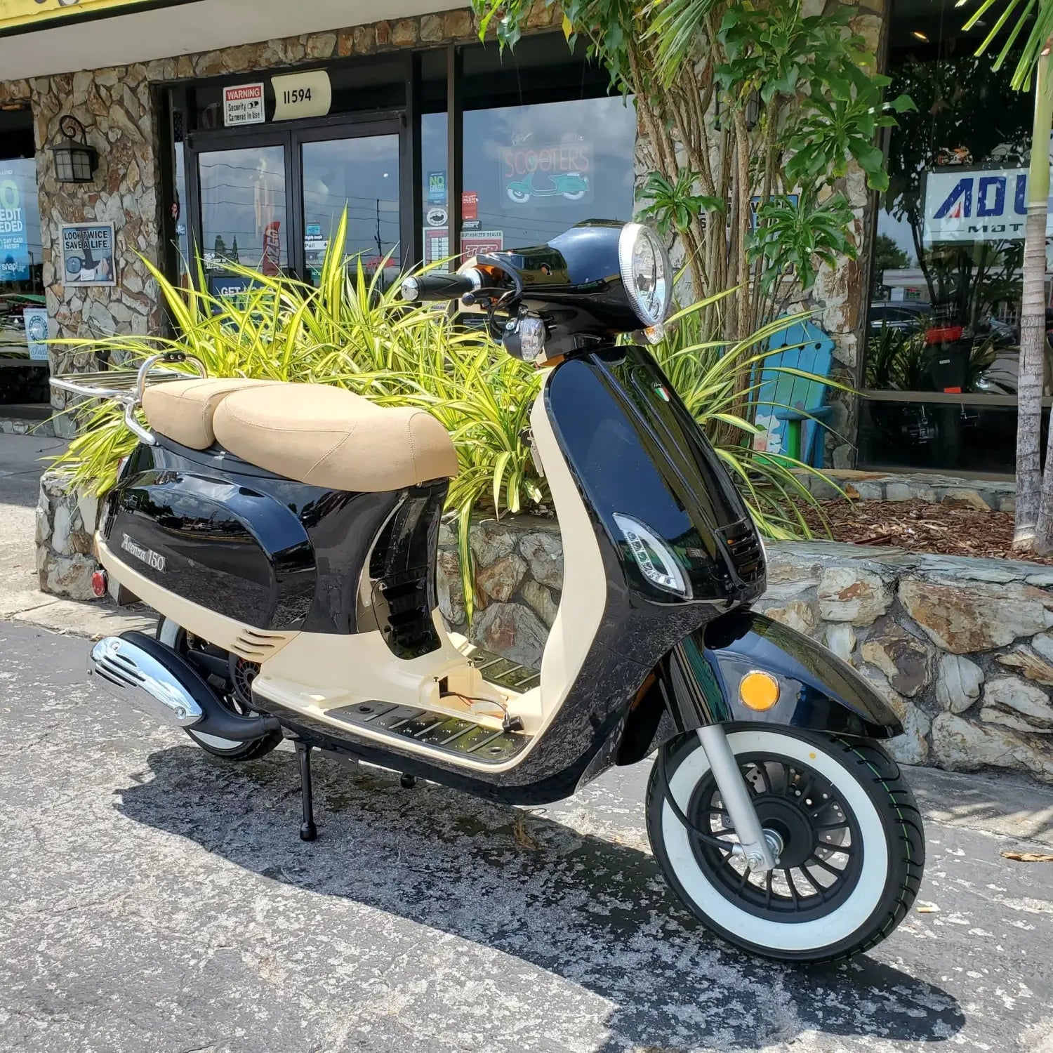 Amigo Avenza 50cc Scooter Fully Assembled