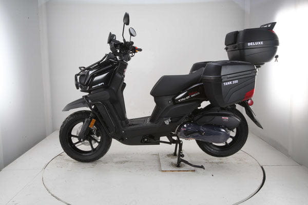 Tank 200 EFI DLX Scooter